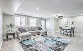 2 Mi To Dtwn Gilbert! Snowbird Escape W/ Pool